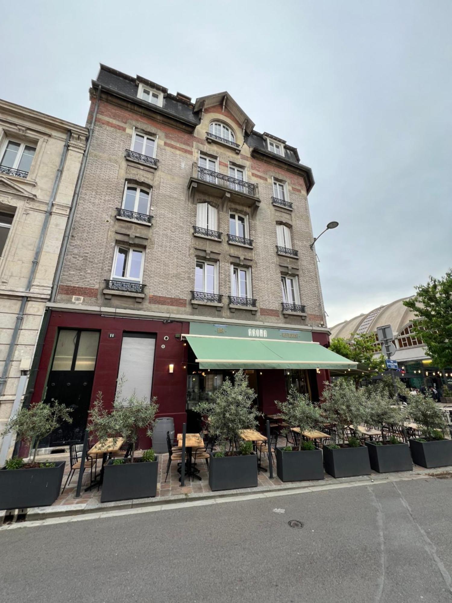 Au Coeur Du Boulingrin Lägenhet Reims Exteriör bild